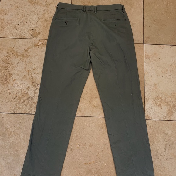 Brand - Dockers - Picture 4 of 5